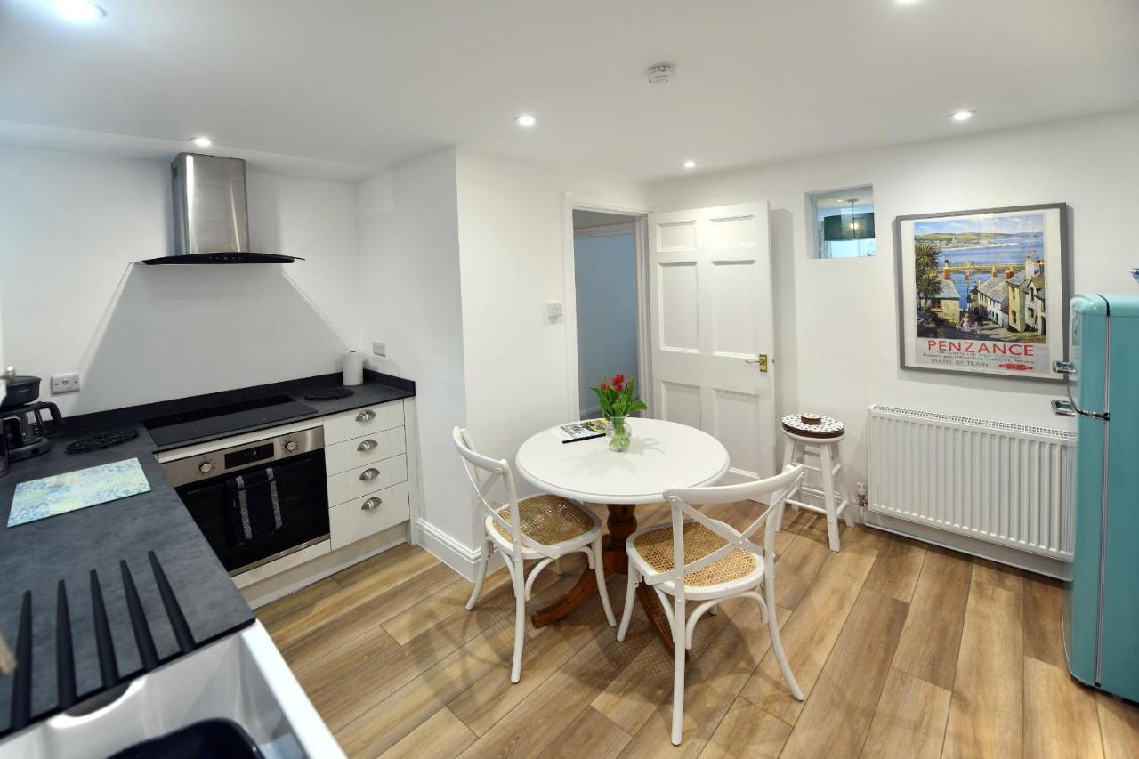 The Little Courtyard Apartment Penzance Bagian luar foto