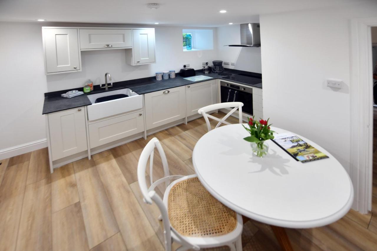 The Little Courtyard Apartment Penzance Bagian luar foto